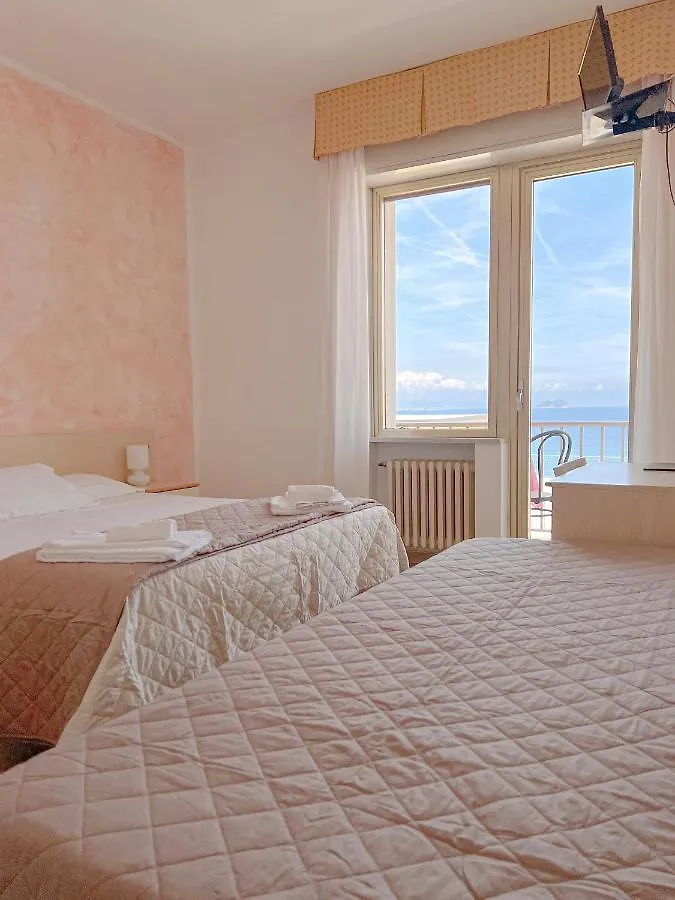 Hotel Ambassador Laigueglia